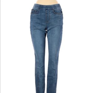 Mid Rise Pull-On Skinny Jeans